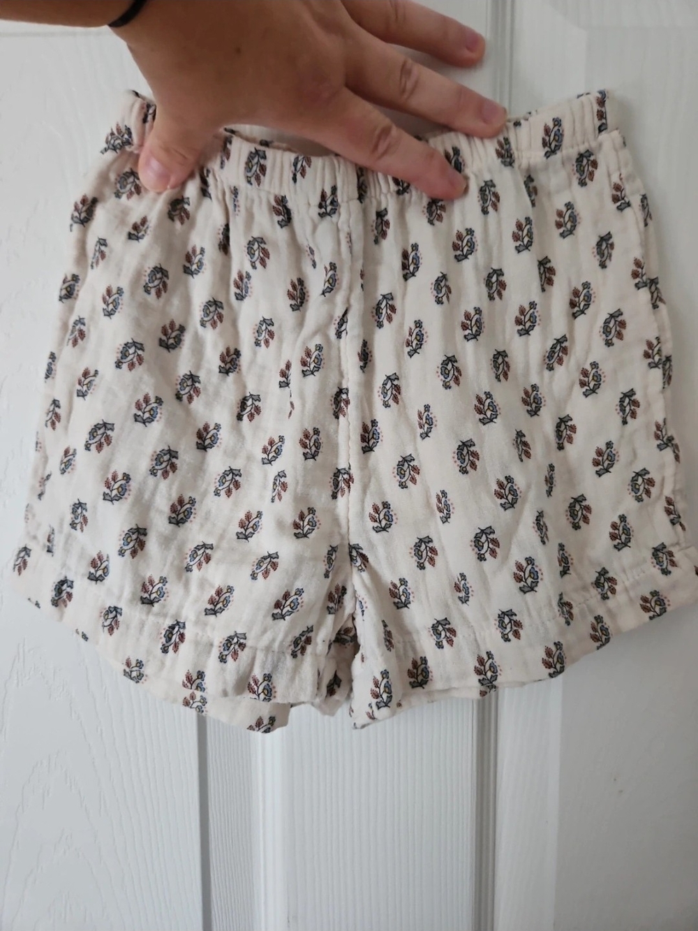 H&M Cream Floral Print Elastic-Waist Kids Shorts